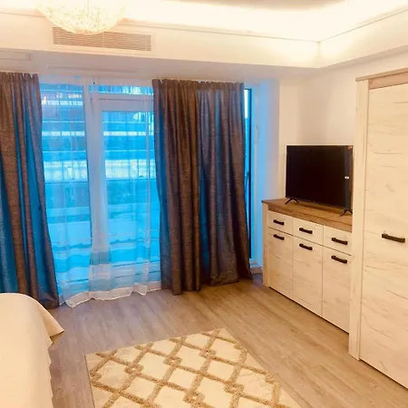 Titanic One Apartment *